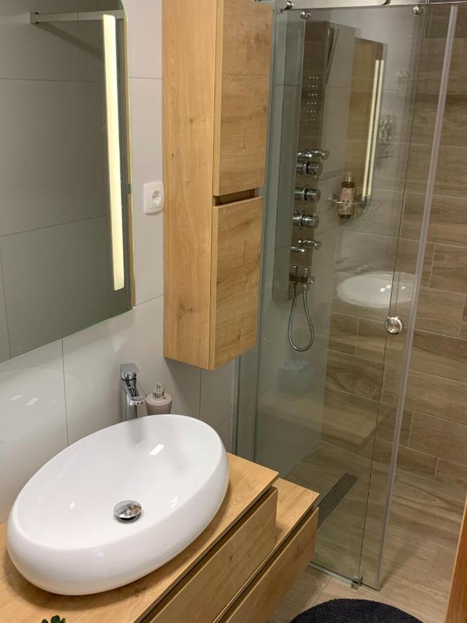 Apartmaji Pr' Nas Lasko Exterior photo